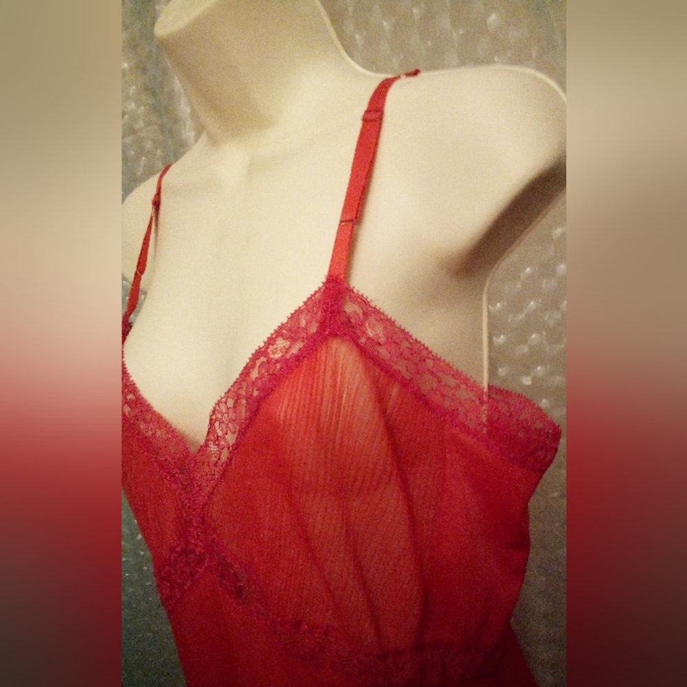 Vintage Vanity Fair Red Full Length Slip Size 38 Pin-up